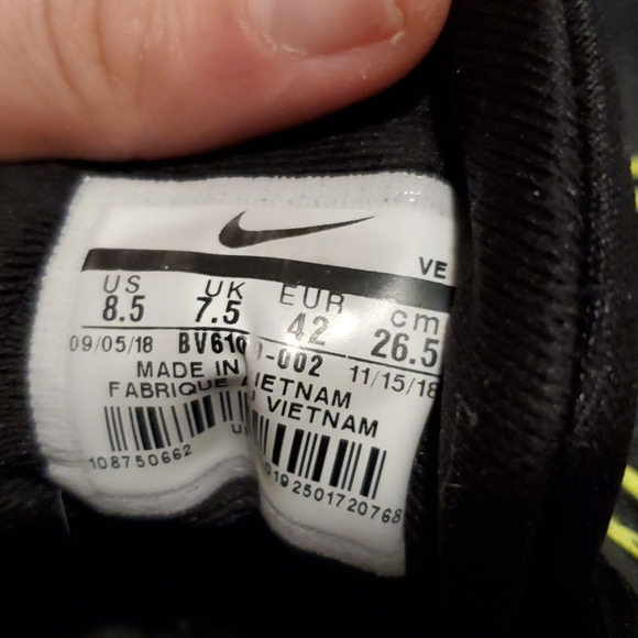 SOLD MENS NIKE RUNNING SHOES - Picture 4 of 5